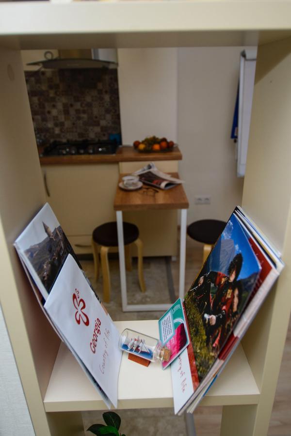 B-Lax Apartment Tbilisi Buitenkant foto