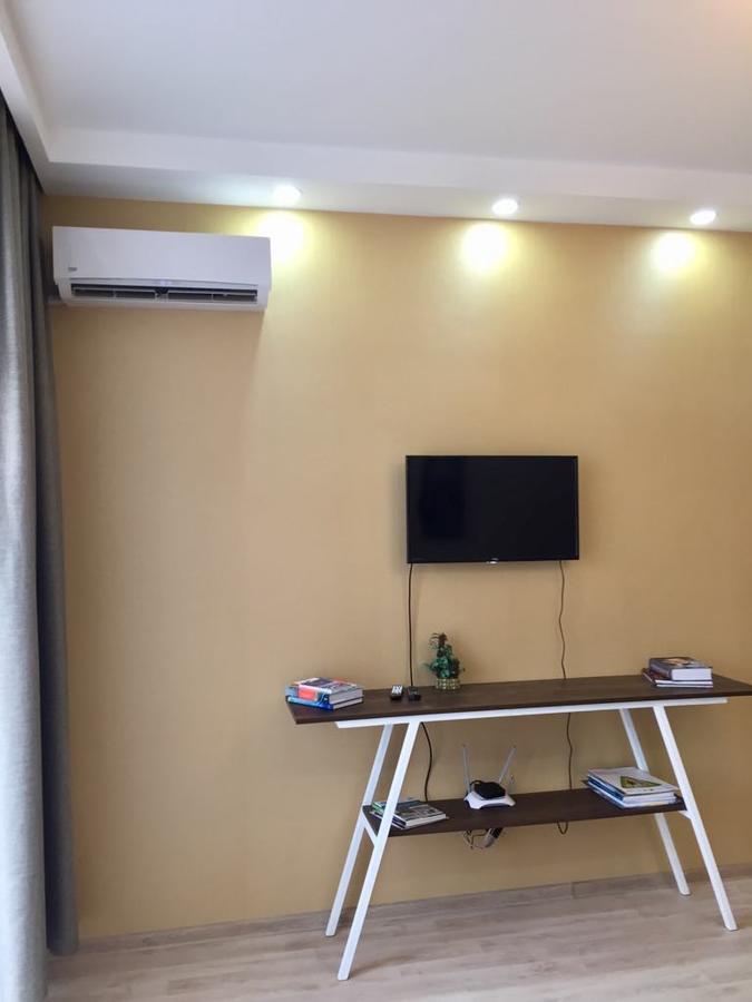 B-Lax Apartment Tbilisi Buitenkant foto
